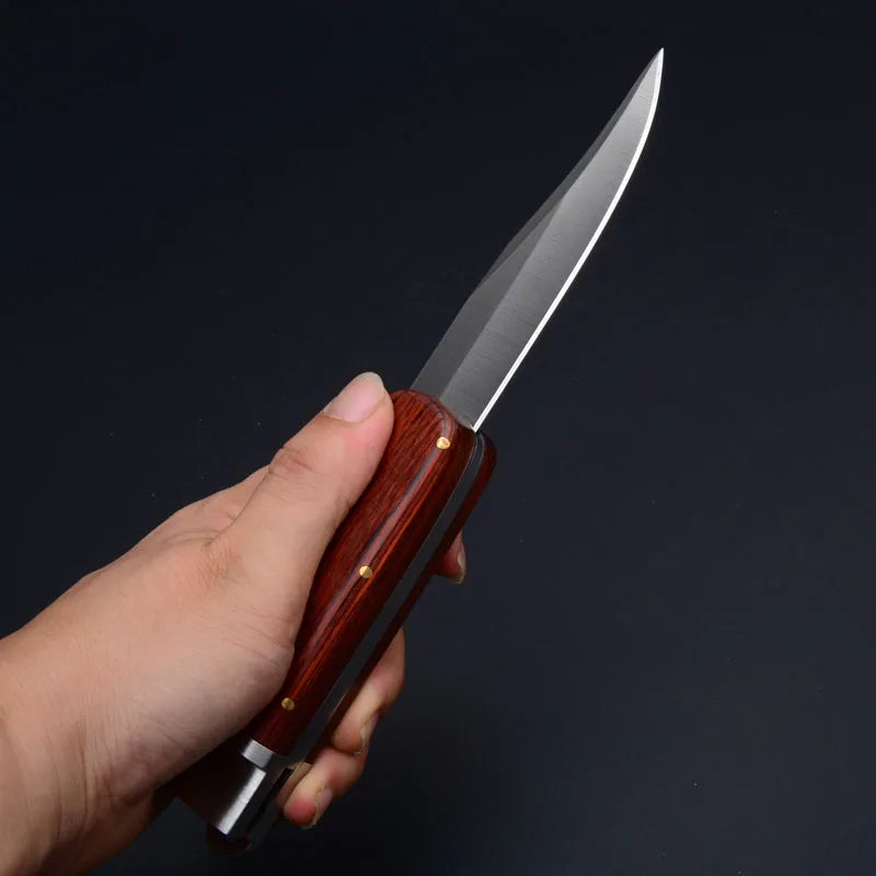 Pocket knife with leather cover