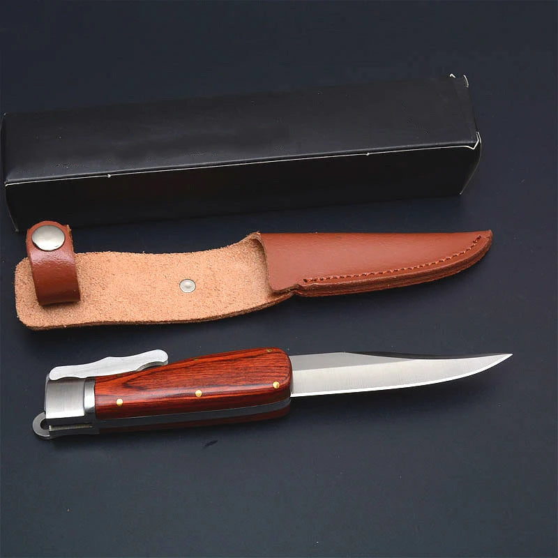 Pocket knife with leather cover